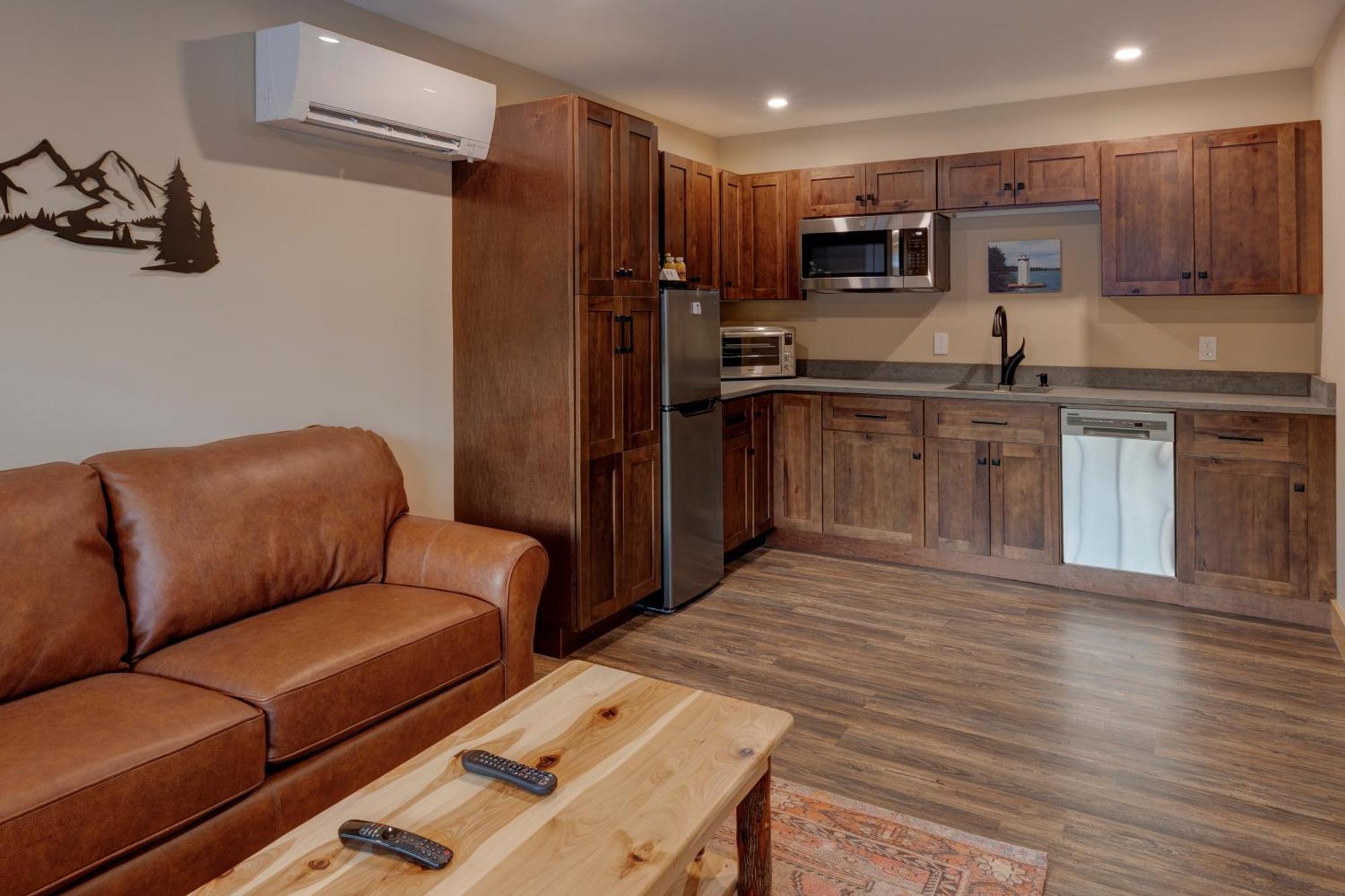 The Lodge By Sunapee Stays Room photo